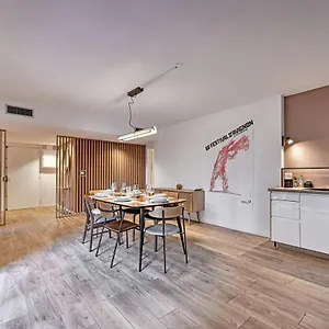  Apartamento Aux Marches Du Palais - Ac Clim - Spacieux - Terrasse - Wifi
